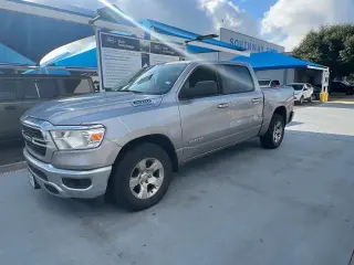 Ram 1500 2020 4x2 Big Horn 4dr Crew Cab 5.6 ft. SB Pickup