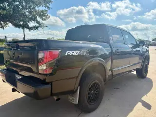 Nissan Titan 2020 4x4 SV 4dr Crew Cab 5.6 ft. SB