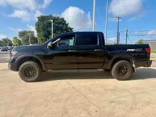 Nissan Titan 2020 4x4 SV 4dr Crew Cab 5.6 ft. SB