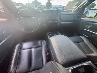 Nissan Titan 2020 4x4 SV 4dr Crew Cab 5.6 ft. SB