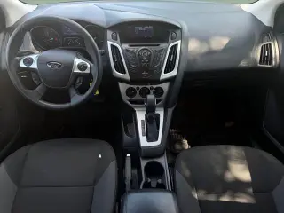Ford Focus 2013 SE 4dr Hatchback