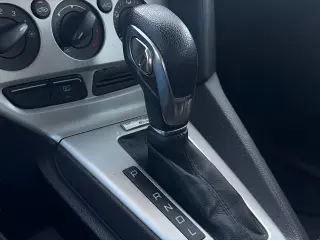 Ford Focus 2013 SE 4dr Hatchback