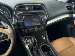 Nissan Maxima 2017 3.5 SR 4dr Sedan