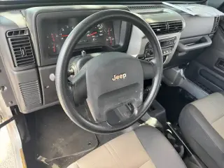 Jeep Wrangler 2004 2dr X 4WD SUV