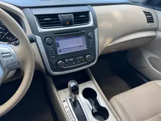 Nissan Altima 2016 2.5 SL 4dr Sedan
