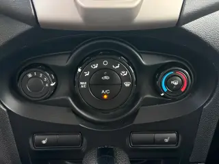 Ford Fiesta 2012 SE 4dr Hatchback