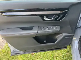 Honda CR-V Hybrid 2025 AWD Sport Touring 4dr SUV
