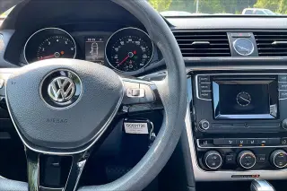 Volkswagen Passat 2016 1.8T S 4dr Sedan PZEV