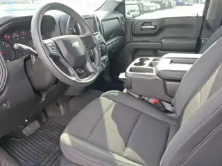 Chevrolet Silverado 1500 2023 4x2 Custom 4dr Crew Cab 5.8 ft. SB