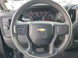 Chevrolet Silverado 1500 2023 4x2 Custom 4dr Crew Cab 5.8 ft. SB