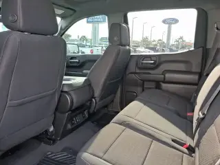 Chevrolet Silverado 1500 2023 4x2 Custom 4dr Crew Cab 5.8 ft. SB