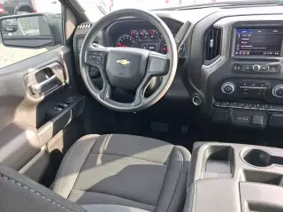 Chevrolet Silverado 1500 2023 4x2 Custom 4dr Crew Cab 5.8 ft. SB
