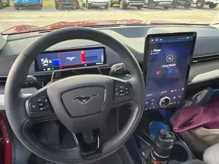 Ford Mustang Mach-E 2023 Premium 4dr SUV