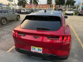 Ford Mustang Mach-E 2023 Premium 4dr SUV