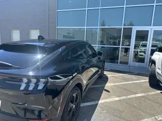 Ford Mustang Mach-E 2023 Select 4dr SUV