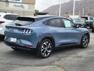 Ford Mustang Mach-E 2023 Premium 4dr SUV