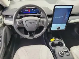 Ford Mustang Mach-E 2023 Premium 4dr SUV