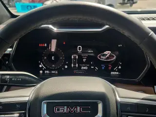 GMC Canyon 2024 4x4 AT4 4dr Crew Cab 5 ft. SB