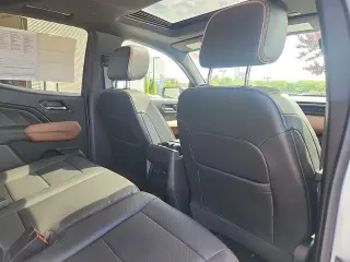 GMC Canyon 2024 4x4 AT4 4dr Crew Cab 5 ft. SB