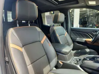GMC Canyon 2024 4x4 AT4 4dr Crew Cab 5 ft. SB
