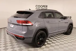 Volkswagen Atlas Cross Sport 2023 AWD SEL R-Line Black 4Motion 4dr SUV