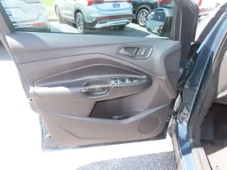 Ford Escape 2019 S 4dr SUV