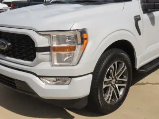 Ford F-150 2022 4x2 XL 4dr SuperCrew 5.5 ft. SB