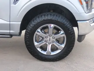 Ford F-150 2022 4x4 XL 4dr SuperCrew 5.5 ft. SB
