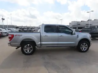 Ford F-150 2022 4x4 XL 4dr SuperCrew 5.5 ft. SB