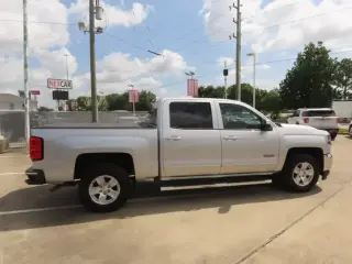 Chevrolet Silverado 1500 2017 4x2 LT 4dr Crew Cab 5.8 ft. SB