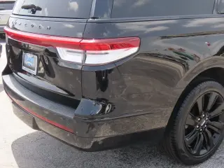 Lincoln Navigator L 2022 4x2 Reserve 4dr SUV