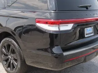 Lincoln Navigator L 2022 4x2 Reserve 4dr SUV