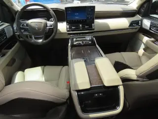 Lincoln Navigator L 2022 4x2 Reserve 4dr SUV