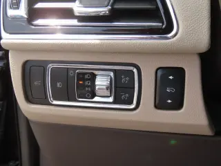 Lincoln Navigator L 2022 4x2 Reserve 4dr SUV