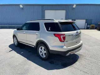 Ford Explorer 2017 AWD XLT 4dr SUV