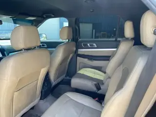 Ford Explorer 2017 AWD XLT 4dr SUV