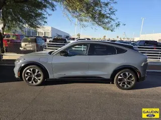 Ford Mustang Mach-E 2023 AWD Premium 4dr SUV