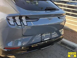 Ford Mustang Mach-E 2023 AWD Premium 4dr SUV