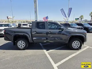 Toyota Tacoma 2024 4x4 SR 4dr Double Cab 5.0 ft SB 8A