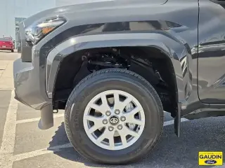 Toyota Tacoma 2024 4x4 SR 4dr Double Cab 5.0 ft SB 8A