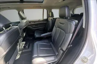Jeep Grand Cherokee L 2023 4x4 Limited 4dr SUV