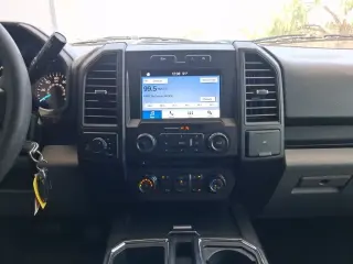 Ford F-150 2018 4x4 XLT 4dr SuperCrew 5.5 ft. SB