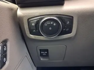 Ford F-150 2018 4x4 XLT 4dr SuperCrew 5.5 ft. SB