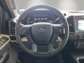 Ford F-150 2018 4x4 XLT 4dr SuperCrew 5.5 ft. SB