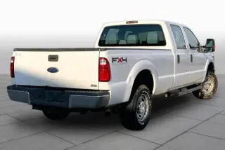 Ford F-250 Super Duty 2011 4x4 XLT 4dr Crew Cab 6.8 ft. SB Pickup