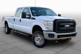 Ford F-250 Super Duty 2011 4x4 XLT 4dr Crew Cab 6.8 ft. SB Pickup