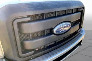 Ford F-250 Super Duty 2011 4x4 XLT 4dr Crew Cab 6.8 ft. SB Pickup