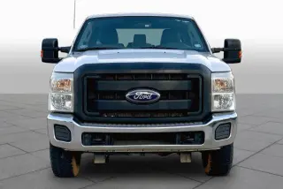 Ford F-250 Super Duty 2011 4x4 XLT 4dr Crew Cab 6.8 ft. SB Pickup