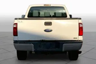 Ford F-250 Super Duty 2011 4x4 XLT 4dr Crew Cab 6.8 ft. SB Pickup