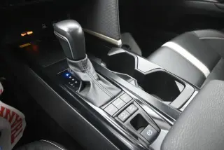 Toyota Camry 2025 SE 4dr Sedan